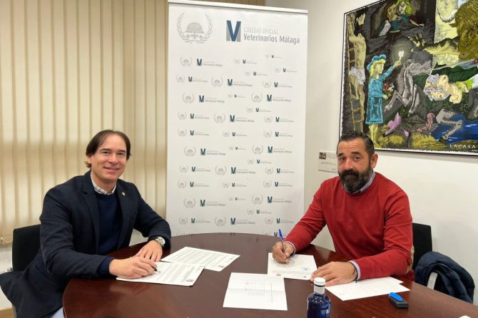Firma de un doble acuerdo de colaboración del Colegio de Veterinarios de Málaga con el Ayuntamiento de El Borge