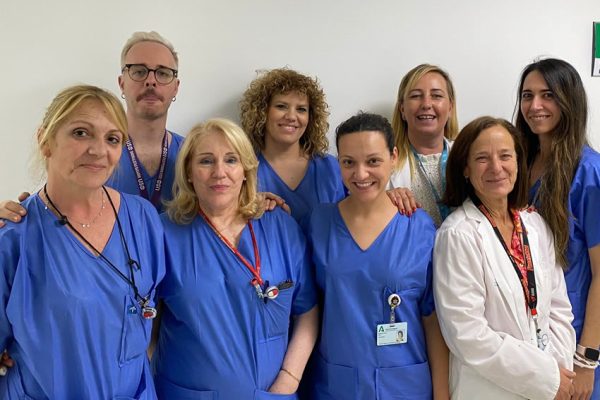 Enfermeras de Málaga elaboran un manual de procedimientos y protocolos con habilidades específicas para el cuidado en Enfermería Nefrológica