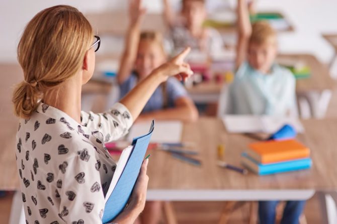 ¿Sabías que la enfermería en las escuelas es fundamental para el bienestar de los alumnos?