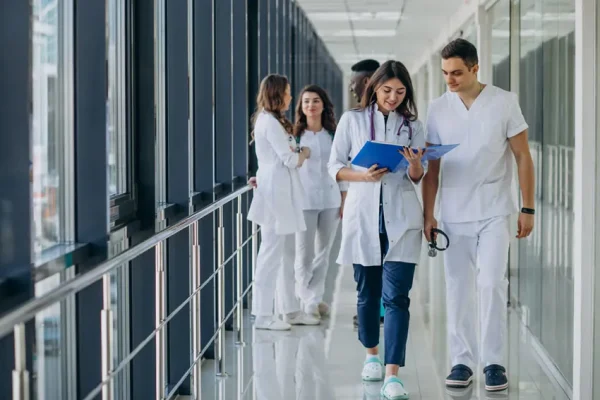 Sanidad descarta financiar nuevas plazas Universitarias de la profesión Enfermera