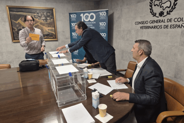 Juan Antonio de Luque, presidente del Colegio de Veterinarios de Málaga, nuevo consejero de la OCV