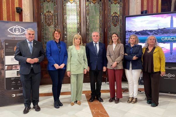 El Colegio de Ópticos-Optometristas de Andalucía impulsa un proyecto innovador sobre baja visión y envejecimiento visual